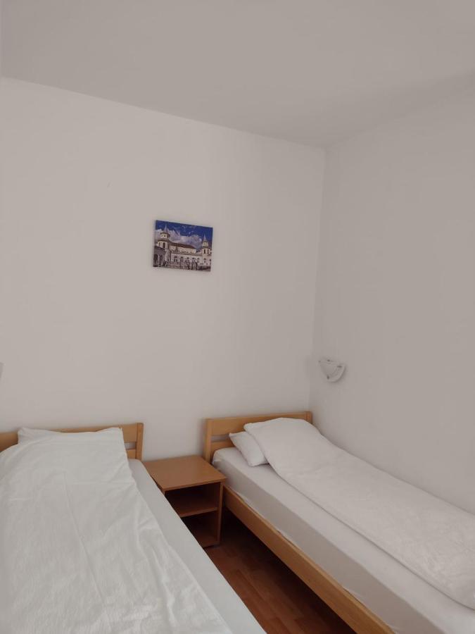 Zlatni San Hotel บันยา โควิลยาชา ภายนอก รูปภาพ