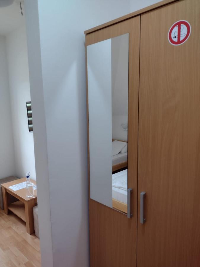 Zlatni San Hotel บันยา โควิลยาชา ภายนอก รูปภาพ