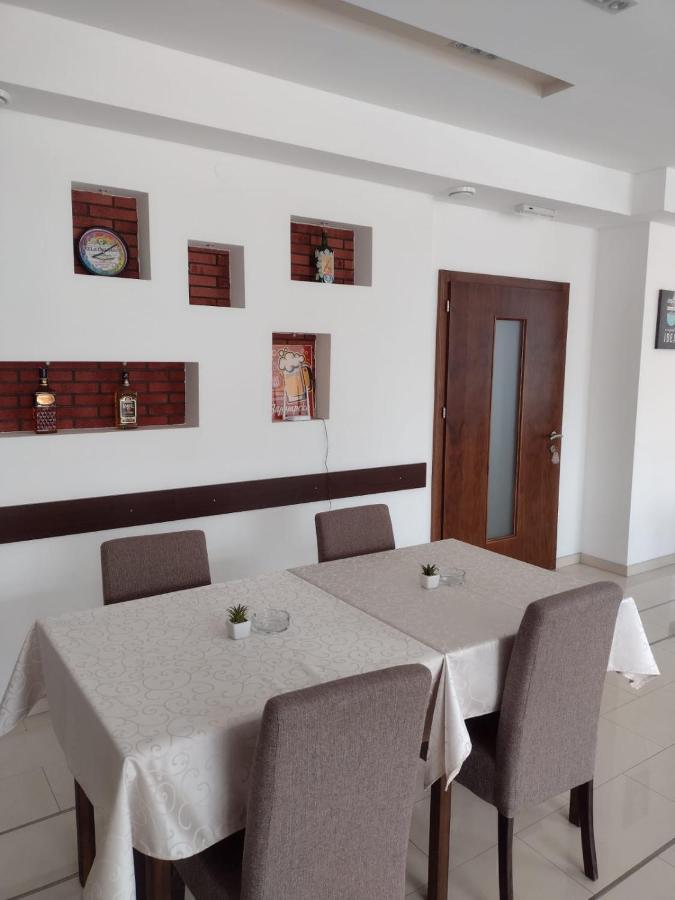 Zlatni San Hotel บันยา โควิลยาชา ภายนอก รูปภาพ
